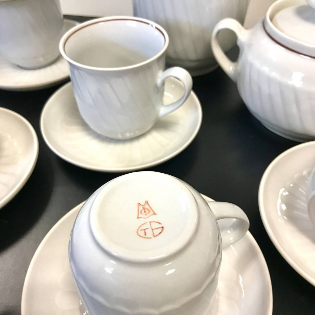 Кофейный сервиз Минский ФЗ 1983-1993гг. Рельф фарфор с позолотой, 150мл. Винтаж, СССР. Цена за 14пр. Картинка 3